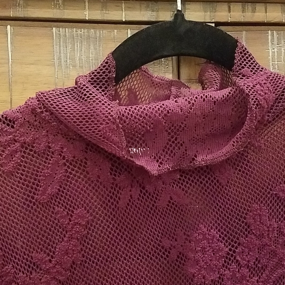 Express Top - Picture 2 of 3